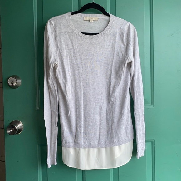 Loft size 4 adorable gray top great condition - Picture 1 of 4